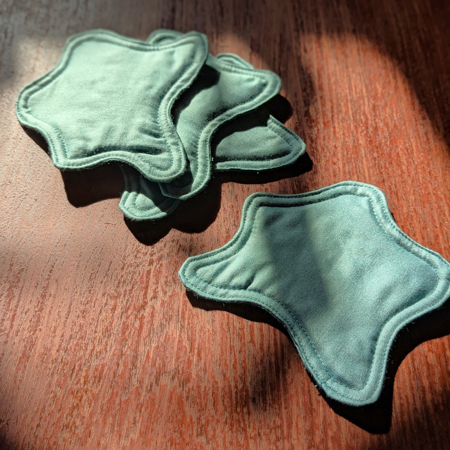 Dessous de verre Bouba en orange et bleu