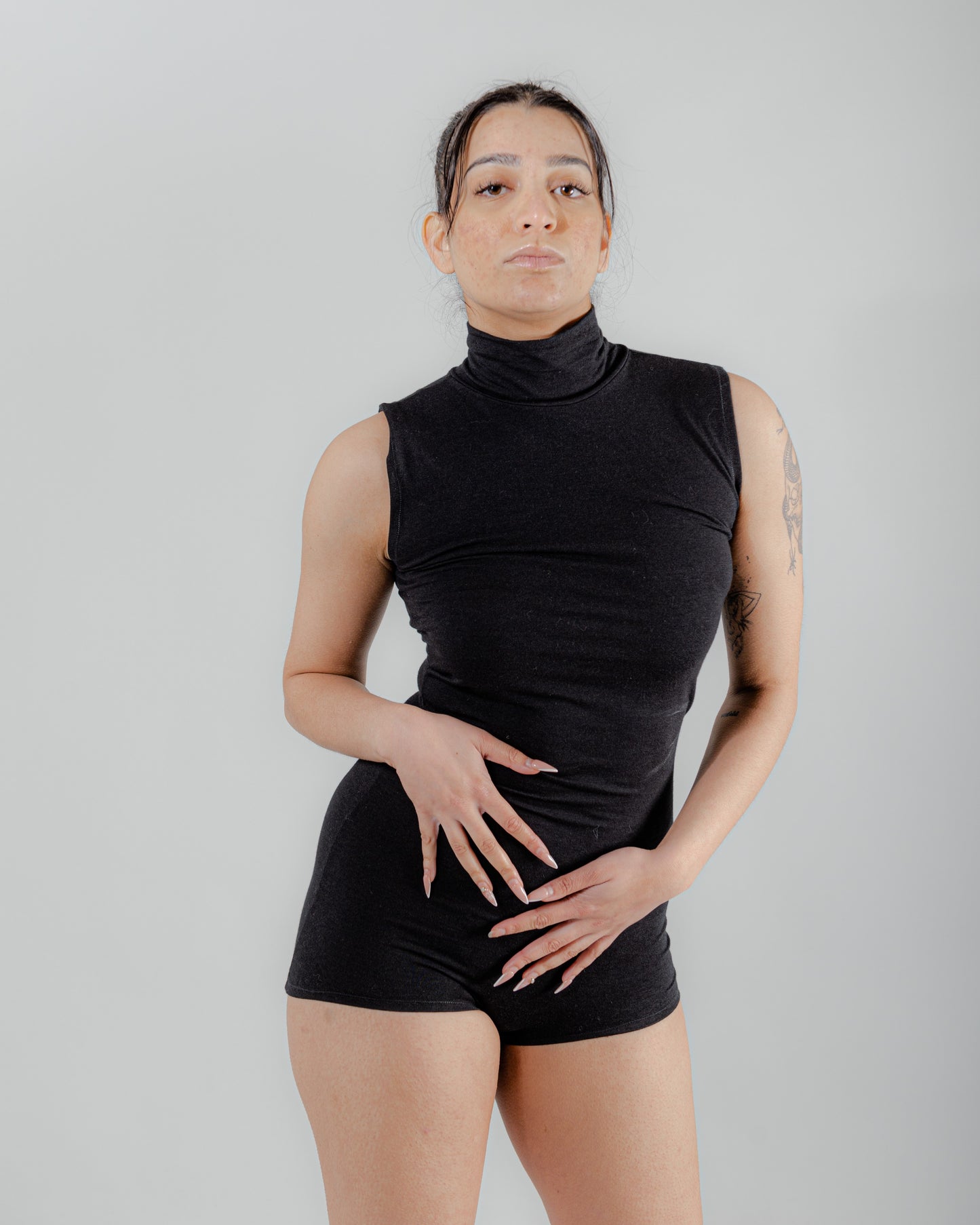 Body sin mangas Modesta en rayón de bambú negro