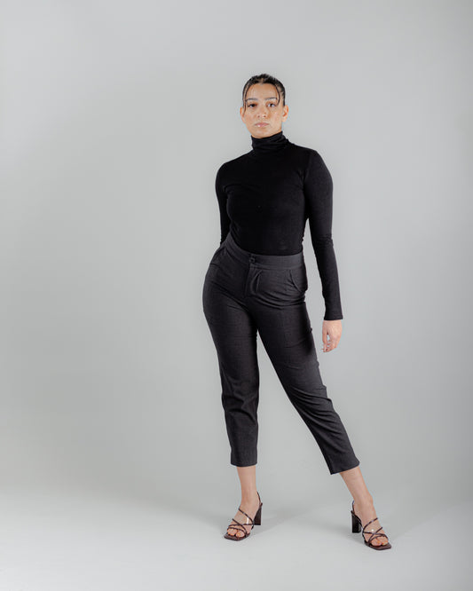 Pantalones Elara en color gris