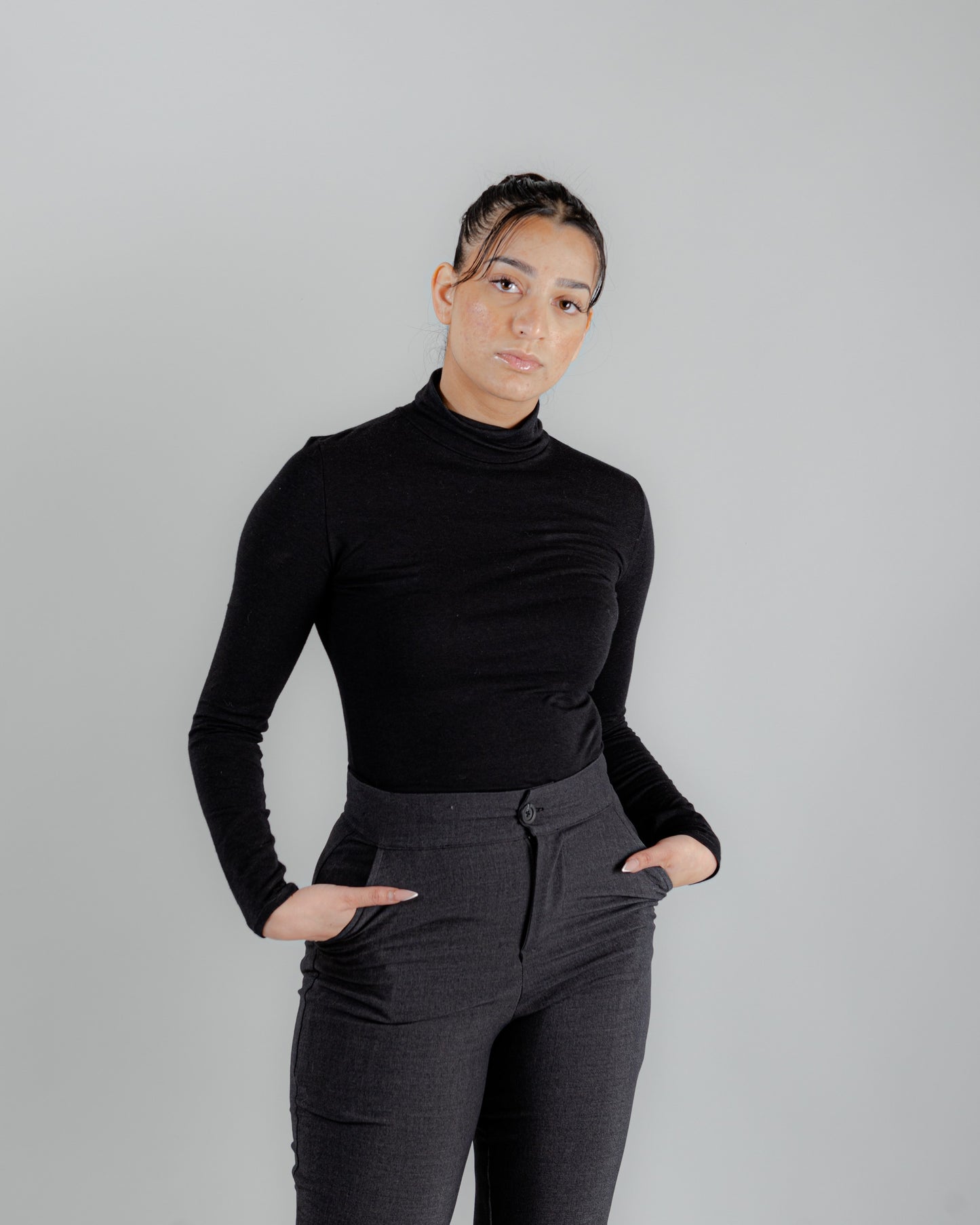 Pantalon Elara en gris
